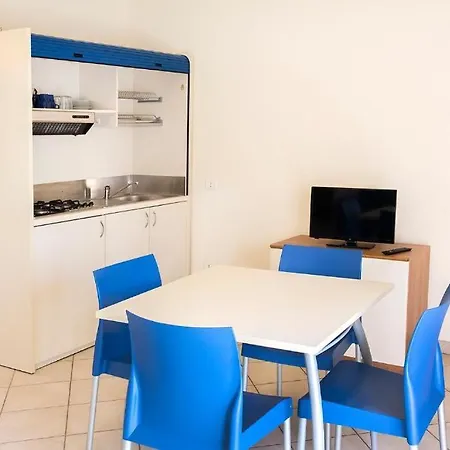 Apartment Bilocale Fronte Mare A - M030 Marcelli